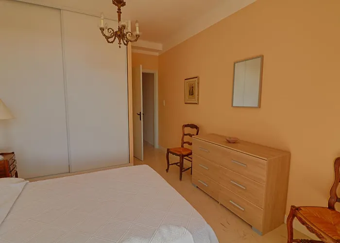 Centre Les Pins Ajaccio (Corsica)